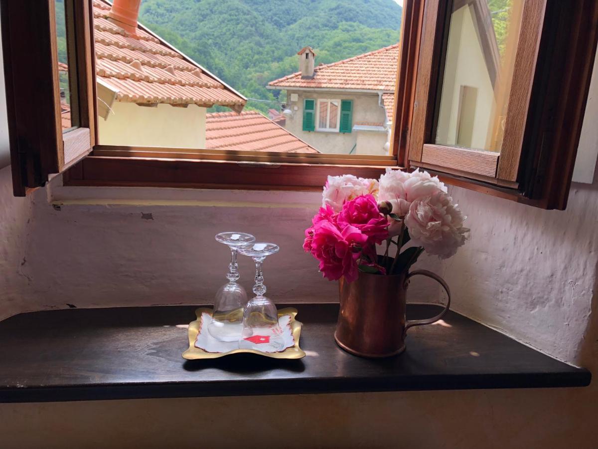 A O Soa B&B Savignone ภายนอก รูปภาพ