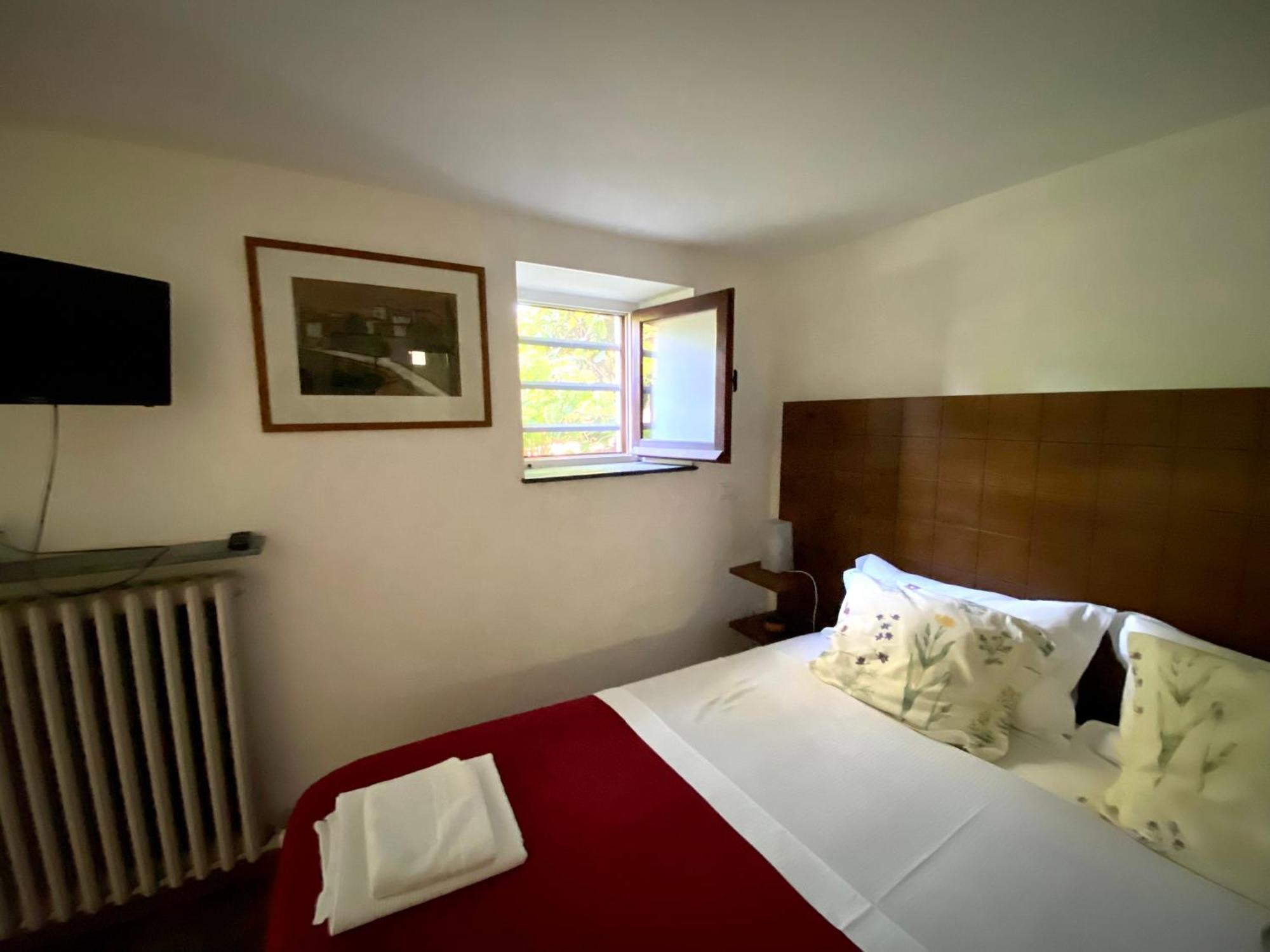 A O Soa B&B Savignone ภายนอก รูปภาพ